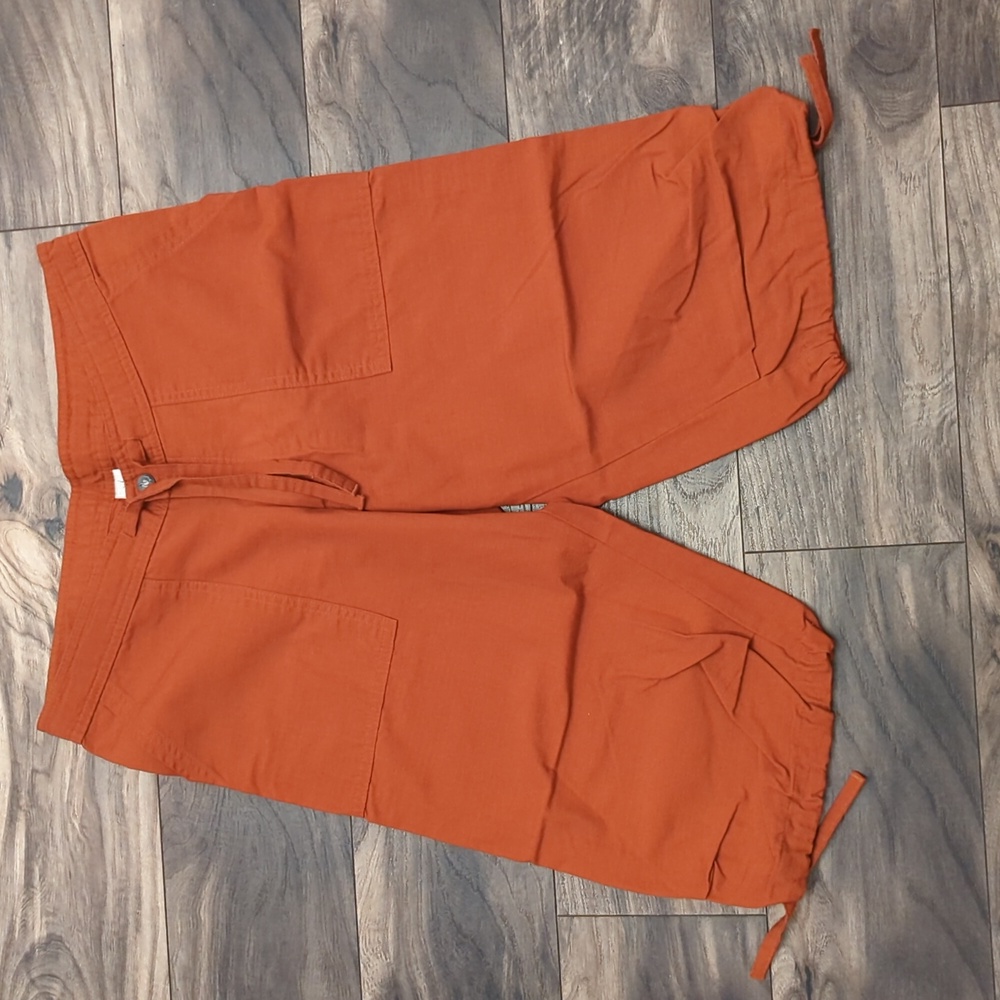 NWOT Women's Prana Bermuda shorts